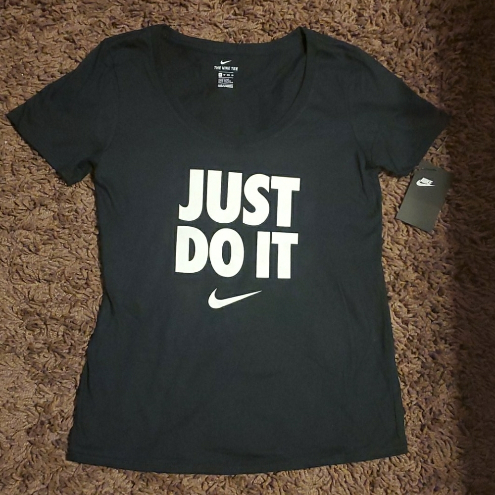 Nike tops